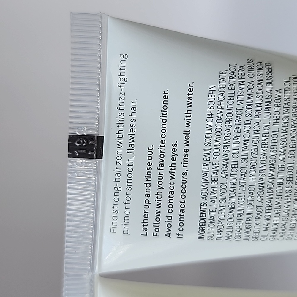 NatureLab Perfect Smooth Shampoo + Conditioner Set - Picture 5 of 6